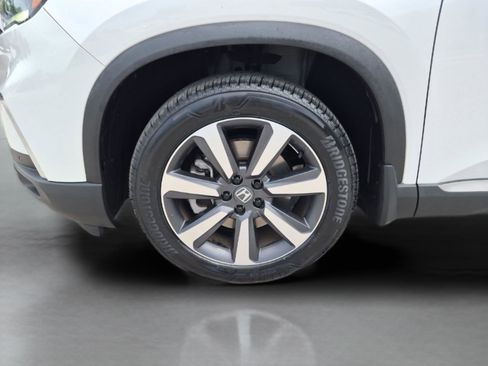 Certified 2024 Honda Pilot Touring image 31