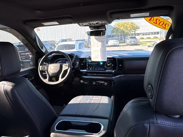 Used 2024 Chevrolet Silverado 2500 High Country w/ High Country Premium Package AWD/4WD image 29