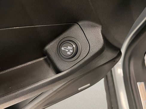 Used 2024 GMC Terrain Denali w/ Denali Premium Package image 20