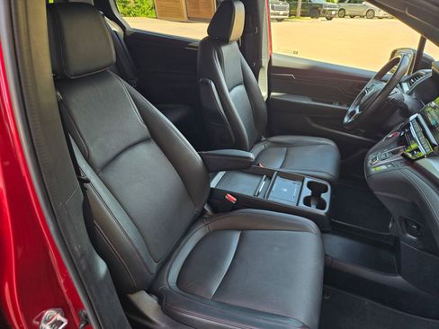 Used 2025 Honda Odyssey Sport-L image 24