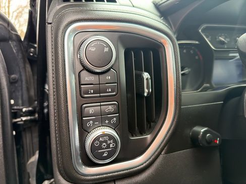 Used 2019 GMC Sierra 1500 SLT w/ SLT Convenience Package image 25