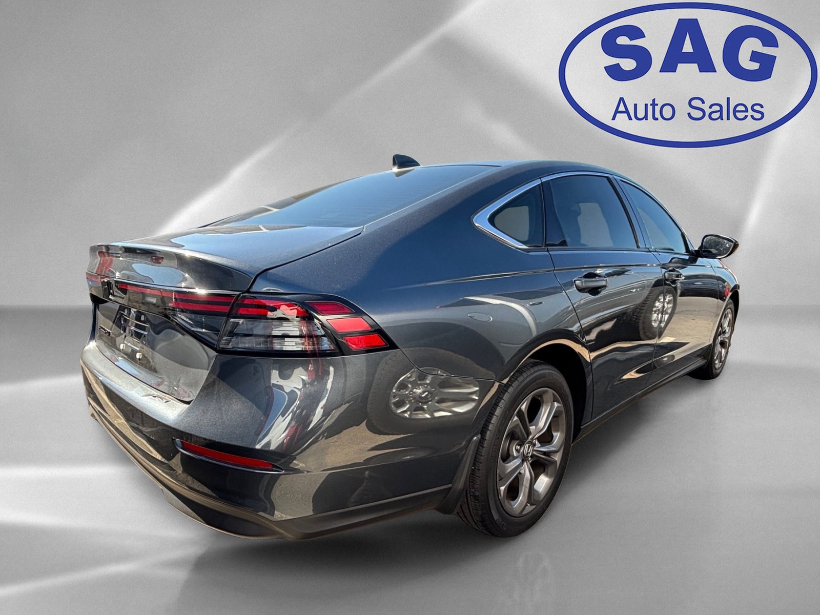 Used 2023 Honda Accord EX image 3