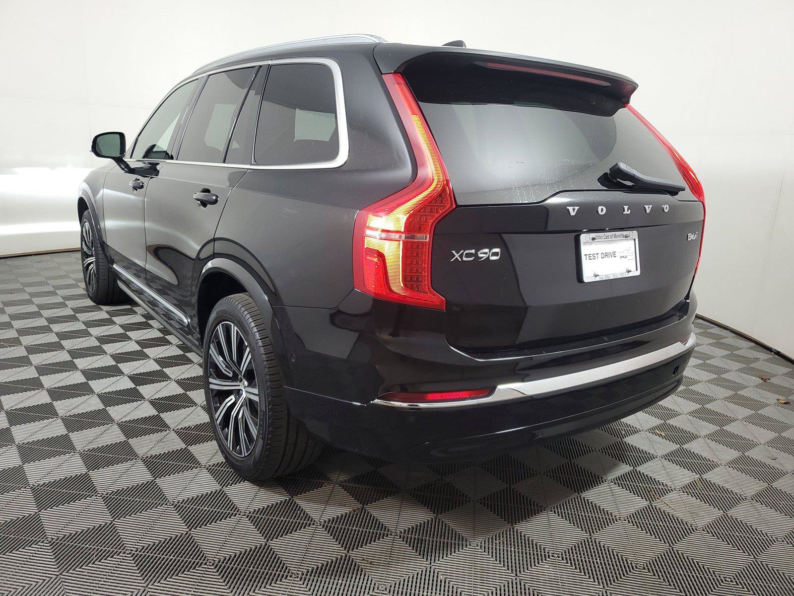 Used 2023 Volvo XC90 B6 Plus AWD/4WD image 4