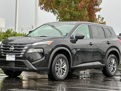 Certified 2024 Nissan Rogue S image 8