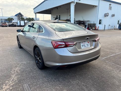 Used 2022 Chevrolet Malibu LT FWD image 7