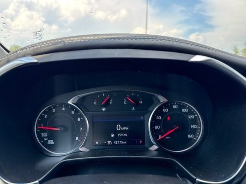 Used 2025 Chevrolet Blazer LT FWD image 10