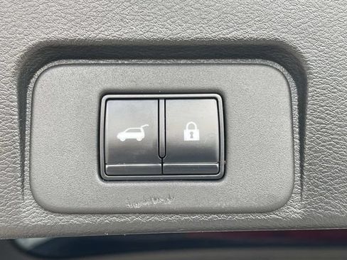 Certified 2023 Nissan Rogue SL w/ SL Premium Package FWD image 13