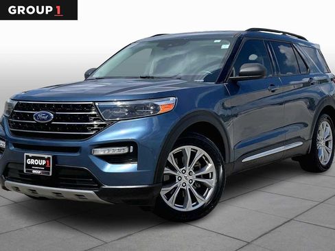 Used 2020 Ford Explorer XLT w/ Equipment Group 202A image 1