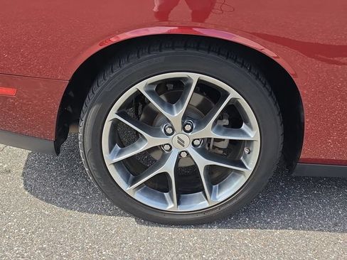 Used 2022 Dodge Challenger GT RWD image 5