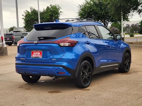 Used 2023 Nissan Kicks SR w/ Interior Electronics Package FWD image 3