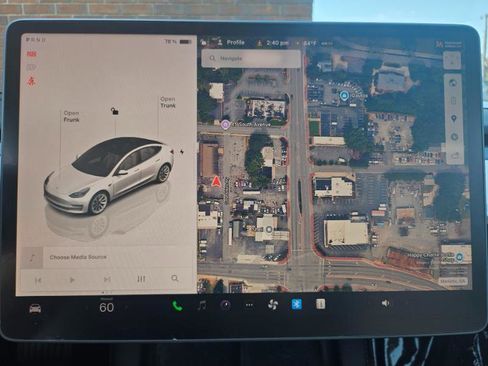 Used 2023 Tesla Model 3 Standard Range image 36