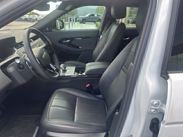 Used 2026 Land Rover Range Rover Evoque S AWD/4WD image 9