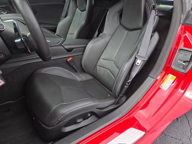 Used 2025 Chevrolet Corvette Stingray Coupe w/ 1LT RWD image 19