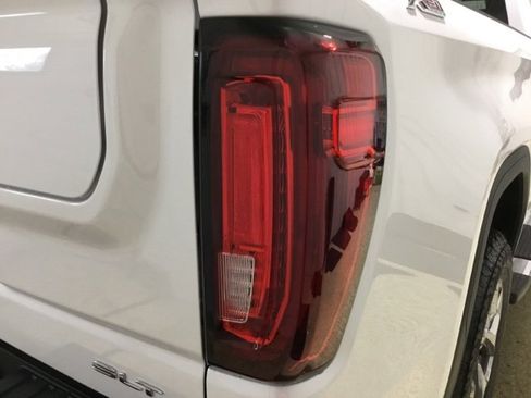 New 2025 GMC Sierra 1500 SLT w/ SLT Premium Package image 25