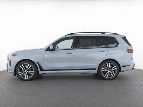 Used 2024 BMW X7 xDrive40i w/ M Sport Package AWD/4WD image 6