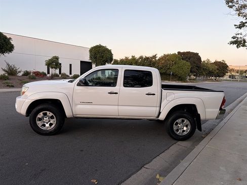 Used 2008 Toyota Tacoma PreRunner RWD image 8