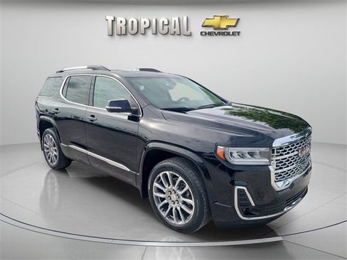 Used 2023 GMC Acadia Denali w/ Denali Technology Package image 7