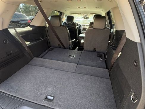 Used 2016 GMC Acadia SLT image 26