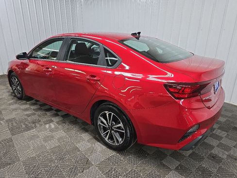 Used 2023 Kia Forte LXS w/ LXS Technology Package FWD image 9