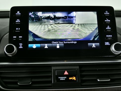 Used 2019 Honda Accord EX image 17