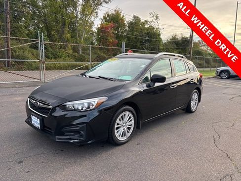 Used 2018 Subaru Impreza 2.0i Premium image 3
