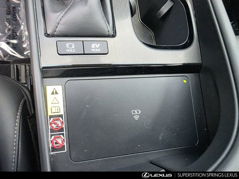 Used 2025 Lexus ES 300h w/ Premium Package FWD image 23