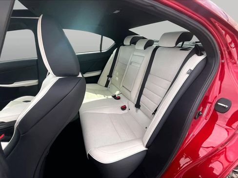 Used 2022 Lexus IS 350 F Sport RWD image 19