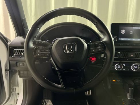 Used 2025 Honda Civic Sport image 22