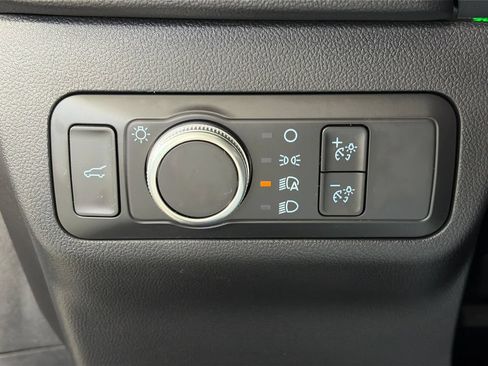 Certified 2022 Ford Escape SE w/ SE Sport Appearance Package AWD/4WD image 24