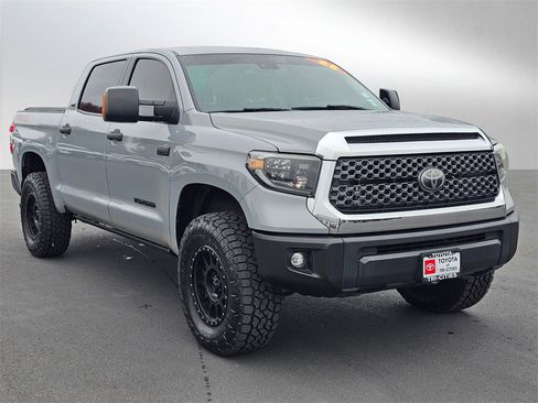 Used 2020 Toyota Tundra SR5 image 7