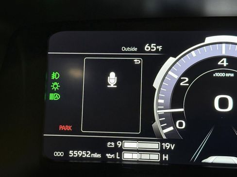 Used 2024 Toyota Tundra Limited AWD/4WD image 17