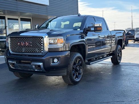 Used 2016 GMC Sierra 2500 Denali image 4