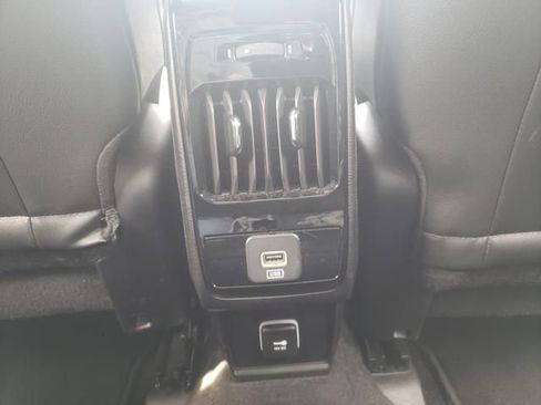 Used 2022 Jeep Compass Latitude image 14