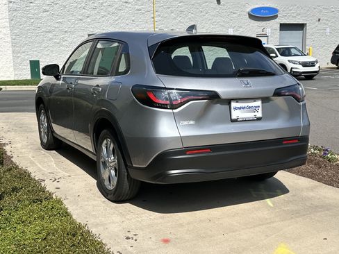 Used 2024 Honda HR-V LX image 6