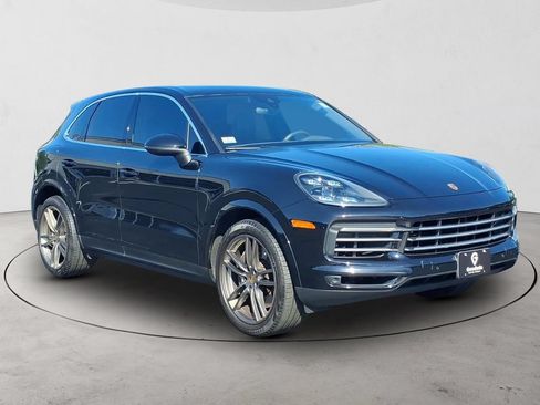 Used 2021 Porsche Cayenne w/ Premium Package Plus AWD/4WD image 3