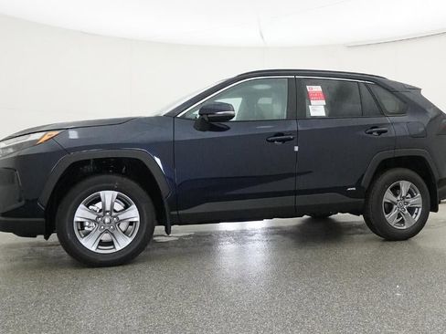 New 2025 Toyota RAV4 XLE image 18