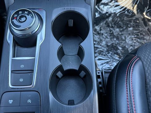 Used 2024 Ford Escape ST-Line image 25