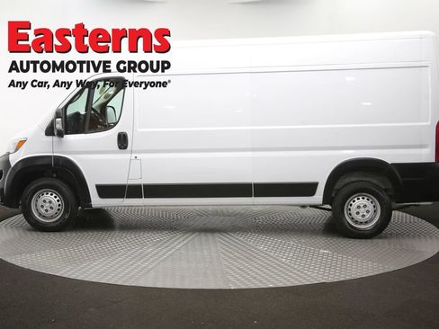 Used 2025 RAM ProMaster 2500 w/ Convenience Group FWD image 60