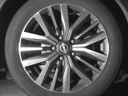 Used 2024 Nissan Kicks SV FWD image 16