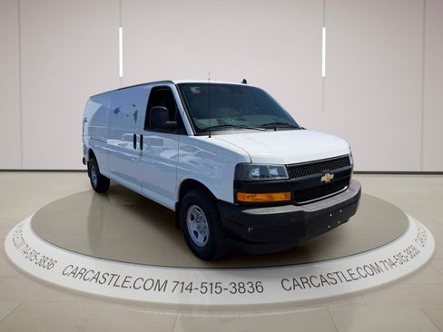 Used 2019 Chevrolet Express 3500 Extended w/ Driver Convenience Package RWD image 8