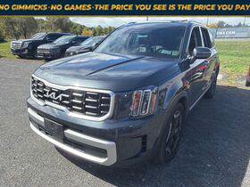 Used 2023 Kia Telluride S w/ S Sunroof Package AWD/4WD image 1