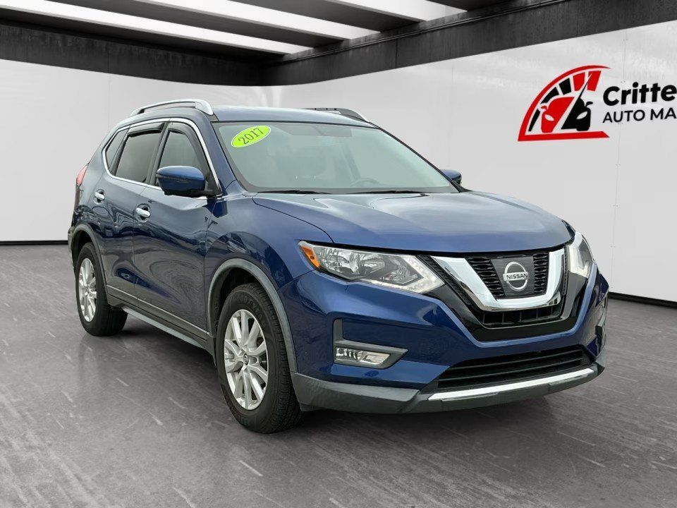 Used 2017 Nissan Rogue SV w/ SV Premium Package FWD image 3