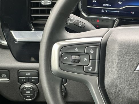 Used 2023 Chevrolet Silverado 1500 LT AWD/4WD image 20