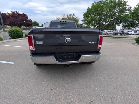 Used 2018 RAM 3500 Laramie Longhorn w/ Cold Weather Group AWD/4WD image 4