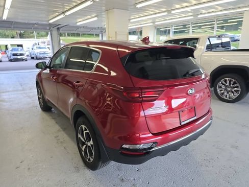 Used 2020 Kia Sportage LX AWD/4WD image 3