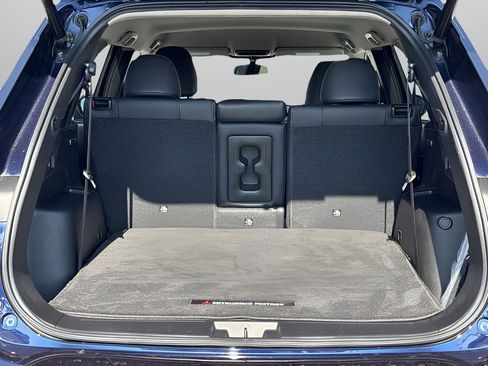 Used 2024 Mitsubishi Outlander SE image 8