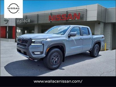 New 2025 Nissan Frontier PRO-4X w/ Pro Convenience Package