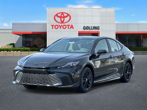 New 2026 Toyota Camry SE FWD image 6