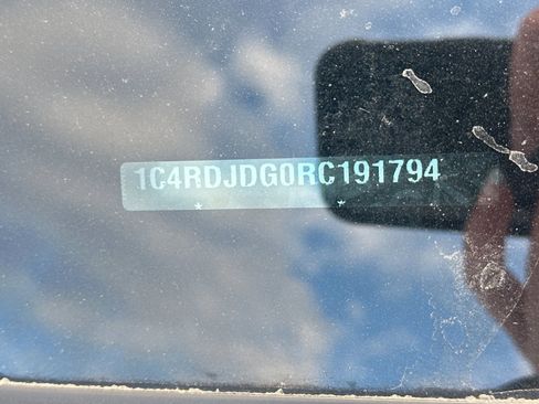 Used 2024 Dodge Durango GT image 2