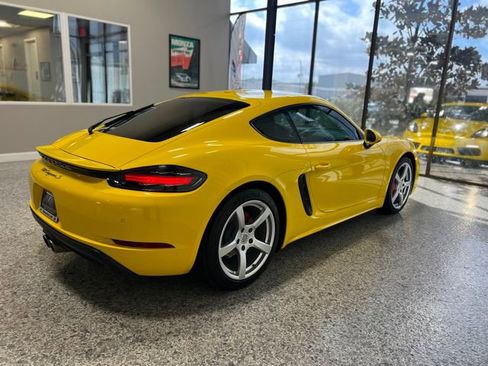 Used 2020 Porsche 718 Cayman S image 11